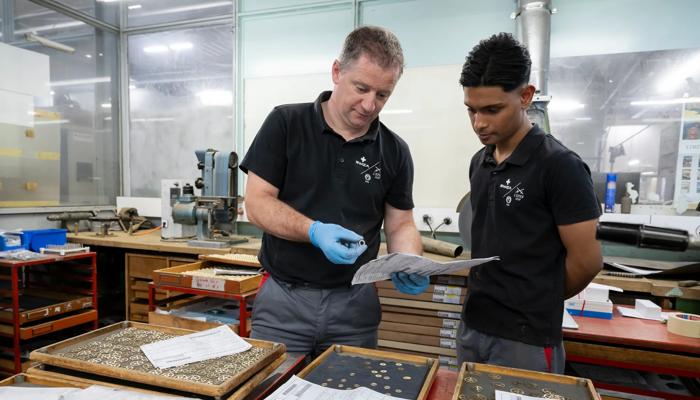 Responsable d'atelier dans les domaines de l'horlogerie BF