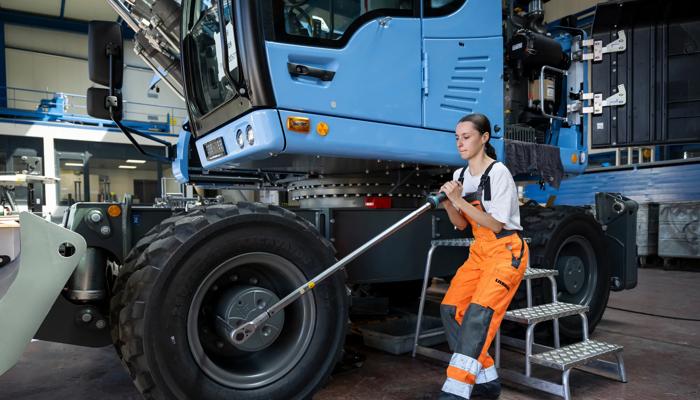 Baumaschinenmechaniker/​in EFZ